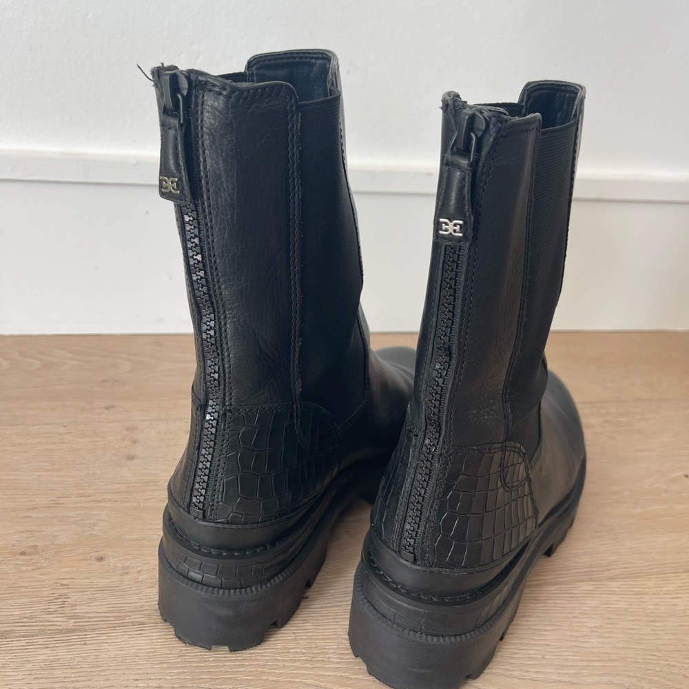 Sam Edelman Genia Chelsea Boot - Picture 4 of 6